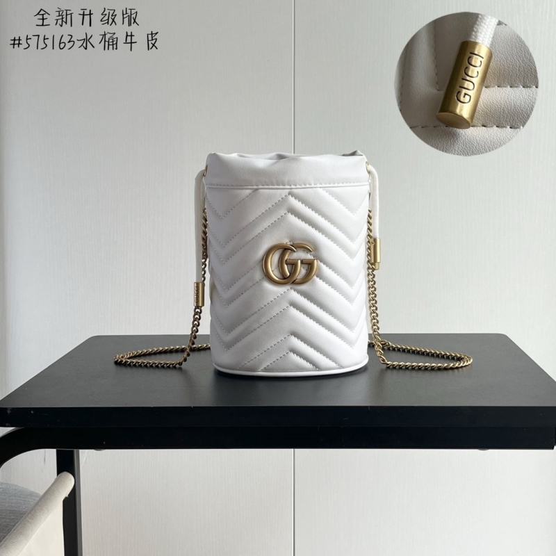 G*u*i bucket bags